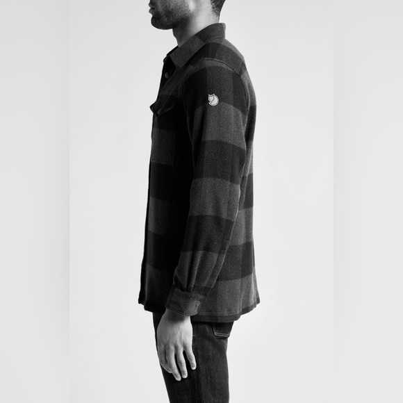 NWOT Fjallraven Canada Buffalo Check Snap front shirt - Picture 4 of 7